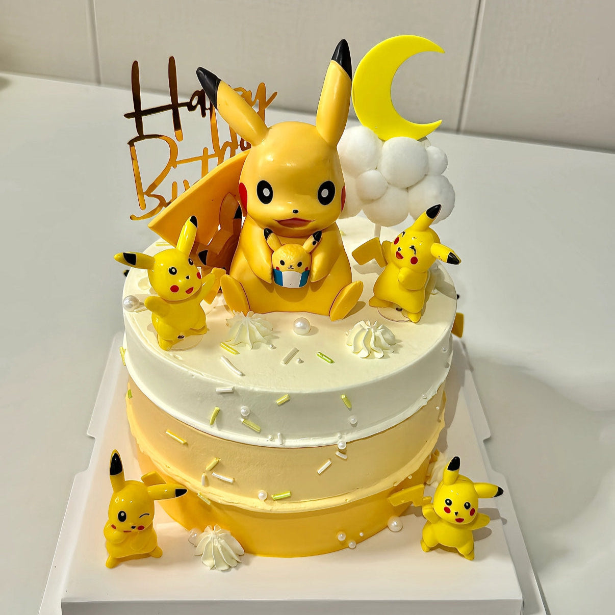 Pikachu Party cake