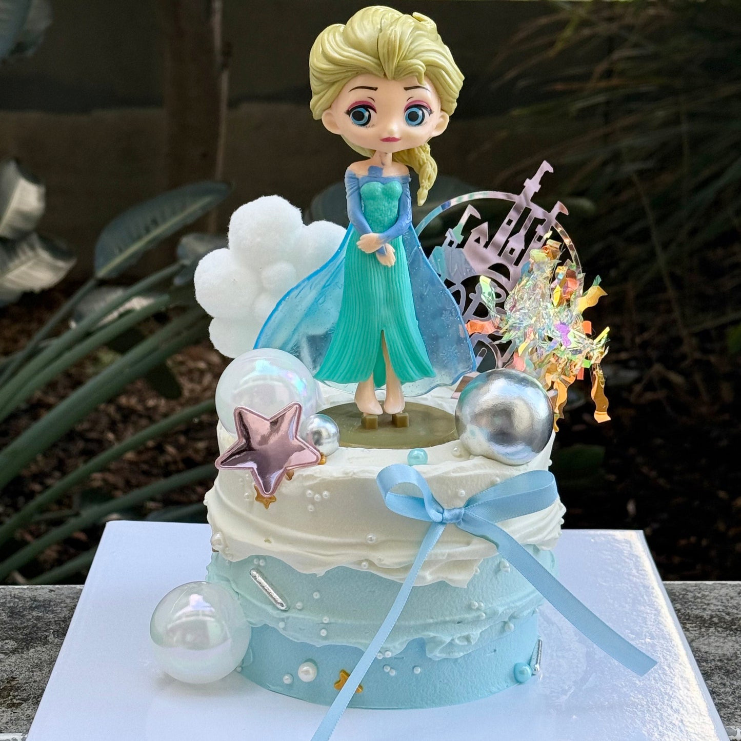Frozen Elsa cake