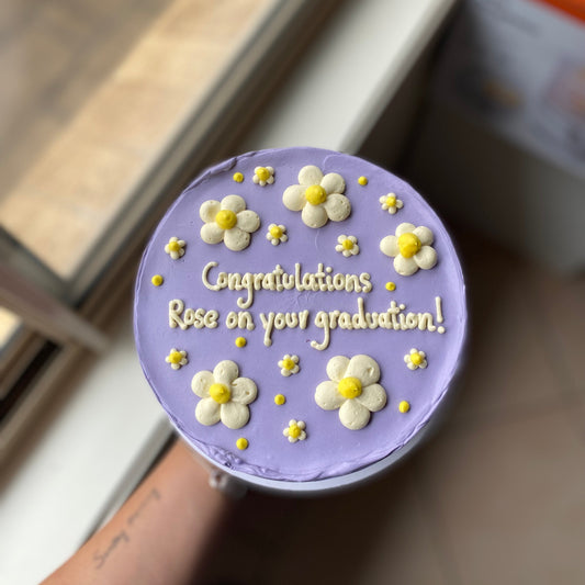 Prettiest Daisy cake
